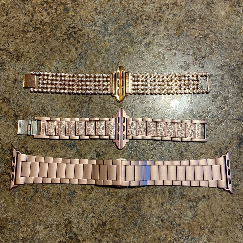 Set of 3 Apple Watch bling bands.  Has been used on a 38, 42 & 44 Apple Watch.